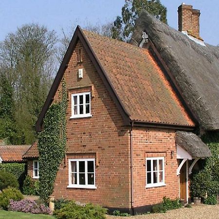 Thatched Farm Bed And Breakfast Woodbridge Eksteriør bilde